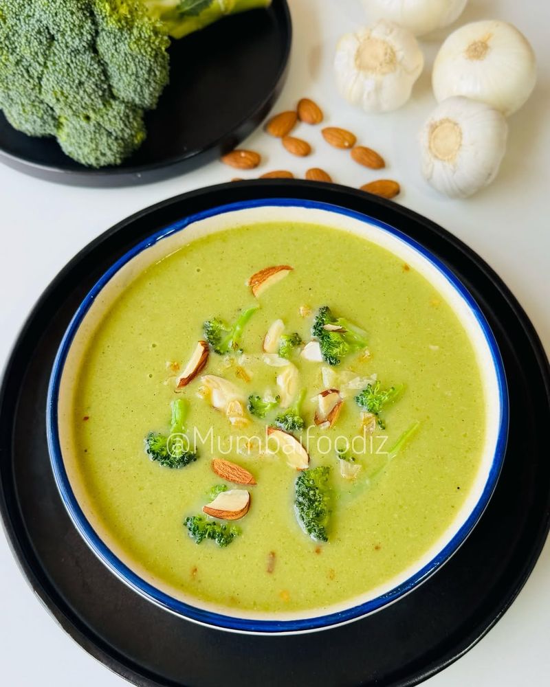 Broccoli and Almond Soup