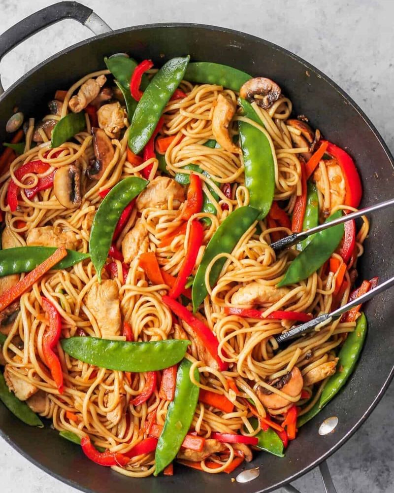 Chicken Lo Mein