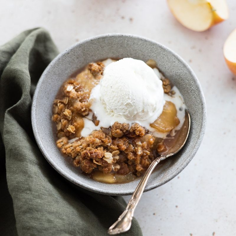 Cinnamon Apple Crisp