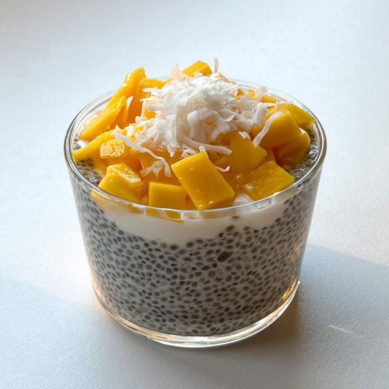 Coconut Mango Chia Pudding