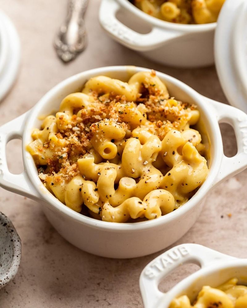 Creamy Dairy-Free Mac and Cheese