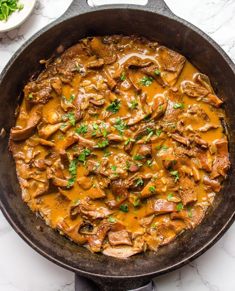 Creamy Vegan Mushroom Stroganoff