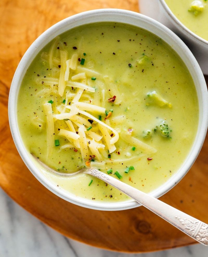 Easy Broccoli Cheese Soup