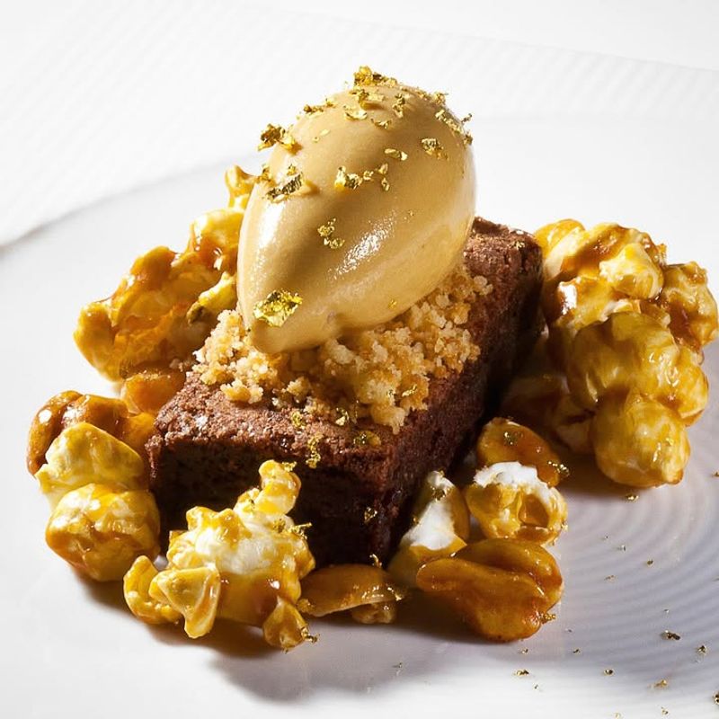 Brownie and Caramel Corn