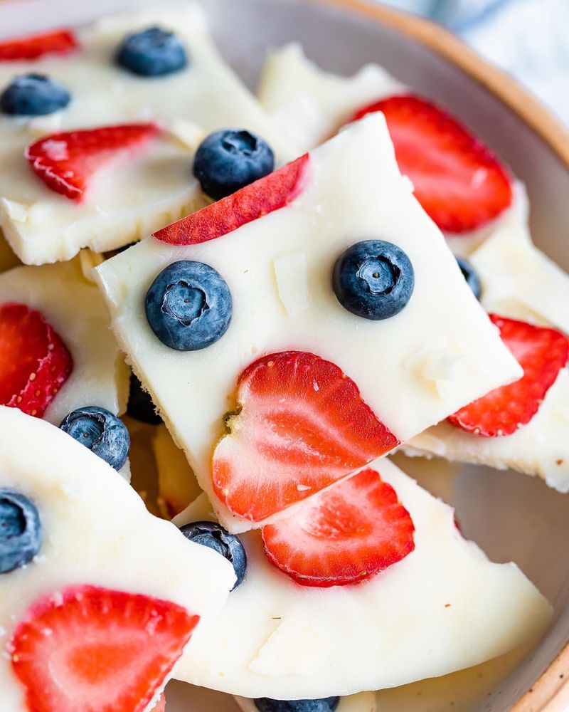 Frozen Yogurt Bark