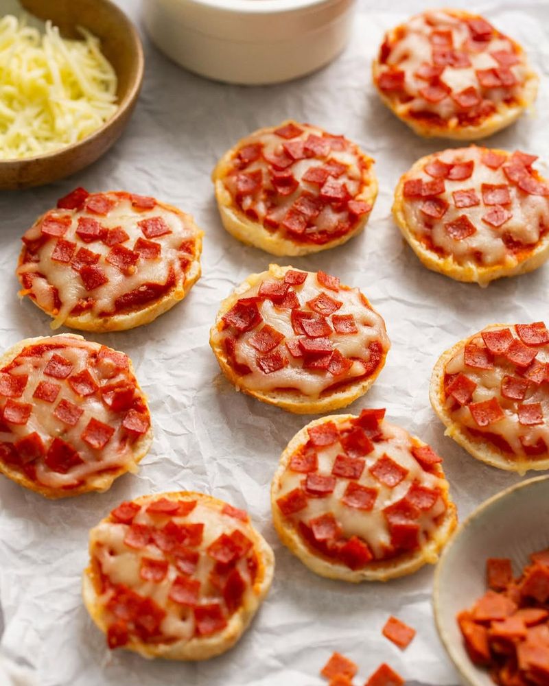 Mini Bagel Pizzas