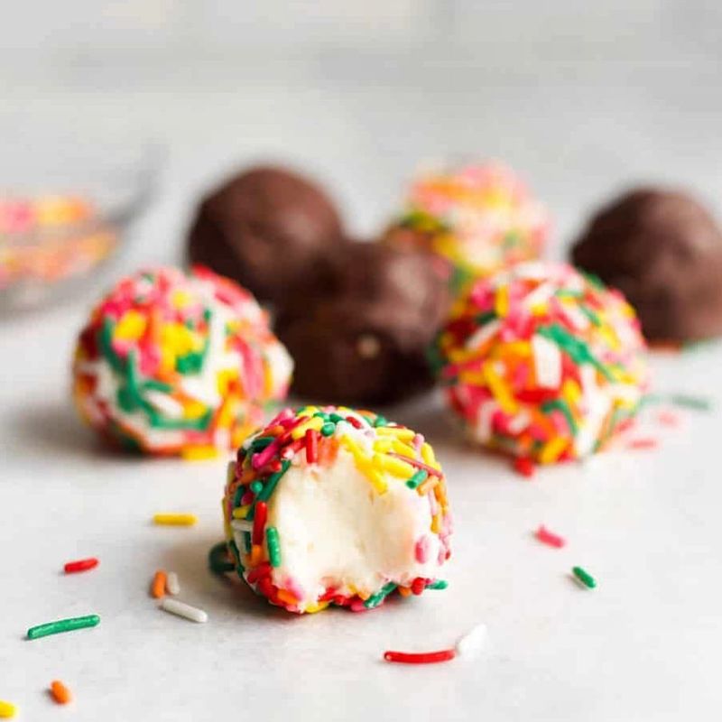 No-Bake Cheesecake Bites