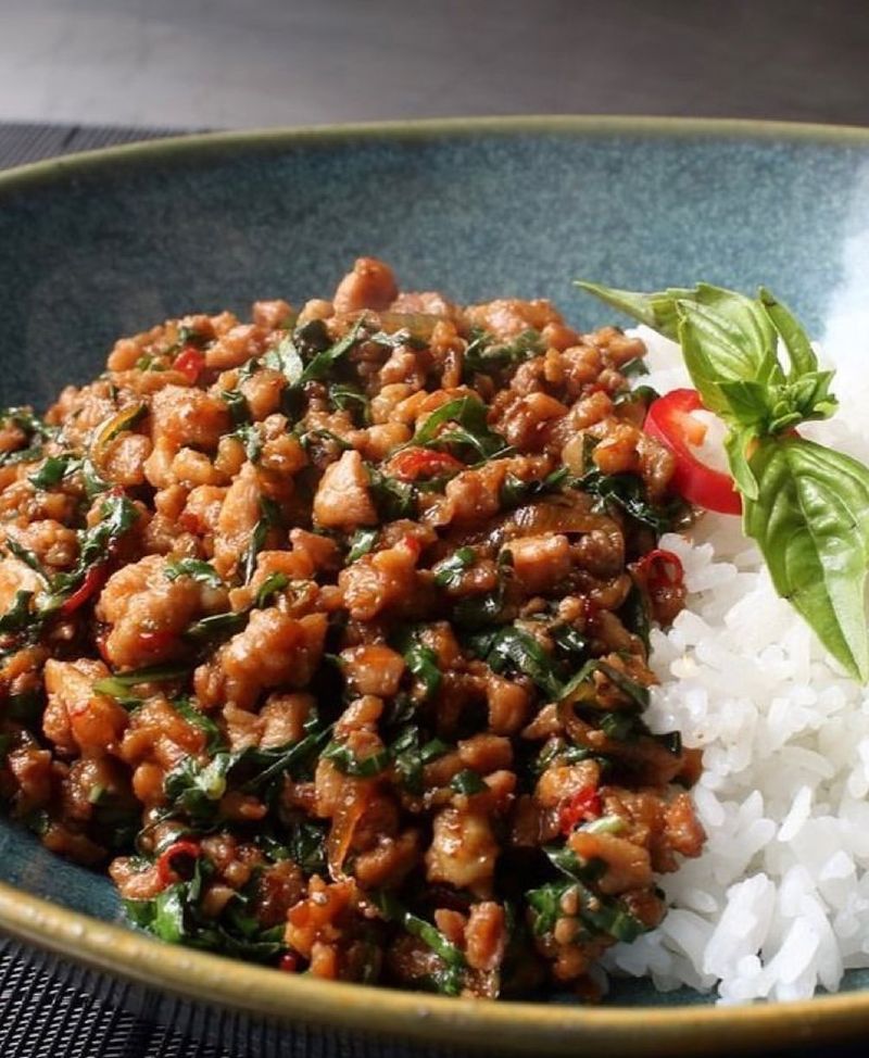 Spicy Thai Basil Chicken