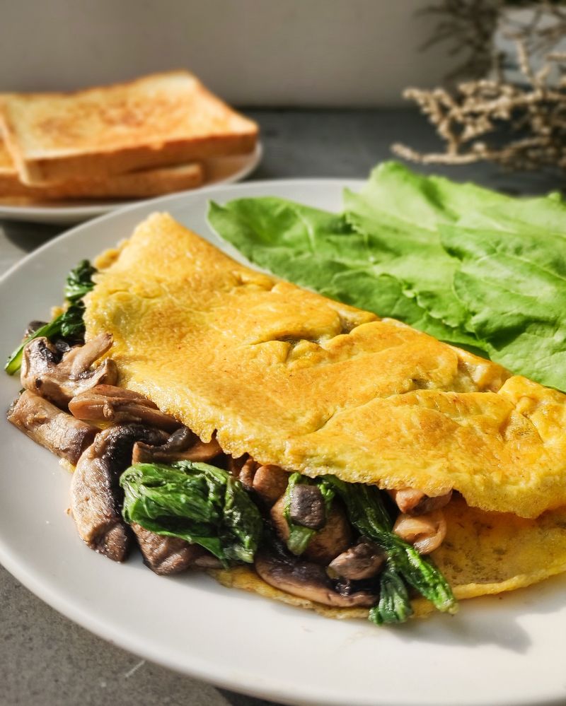 Spinach and Mushroom Omelette