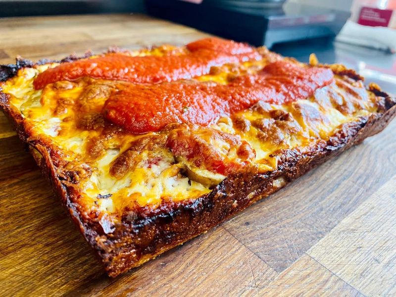 Detroit-Style Pizza (Michigan)