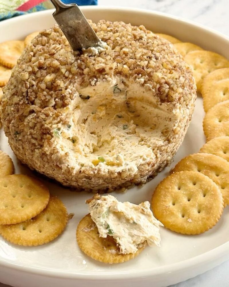 Cheese Ball & Crackers