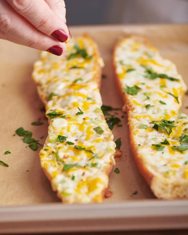 Cheesy Garlic Bread Spread