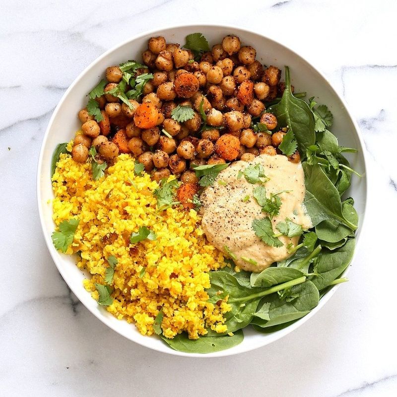 Cauliflower Rice With Turmeric and Peas