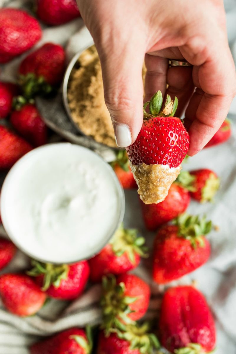 Strawberries Dipped In Sweetened Sour Cream