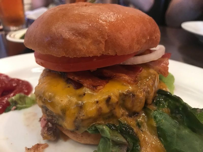 FIVE Napkin Burger