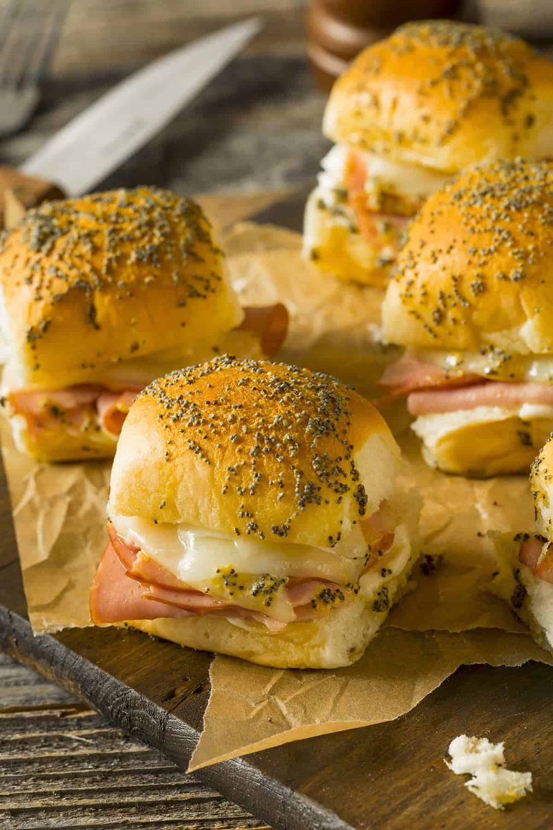 Sweet Hawaiian Roll Ham Sliders