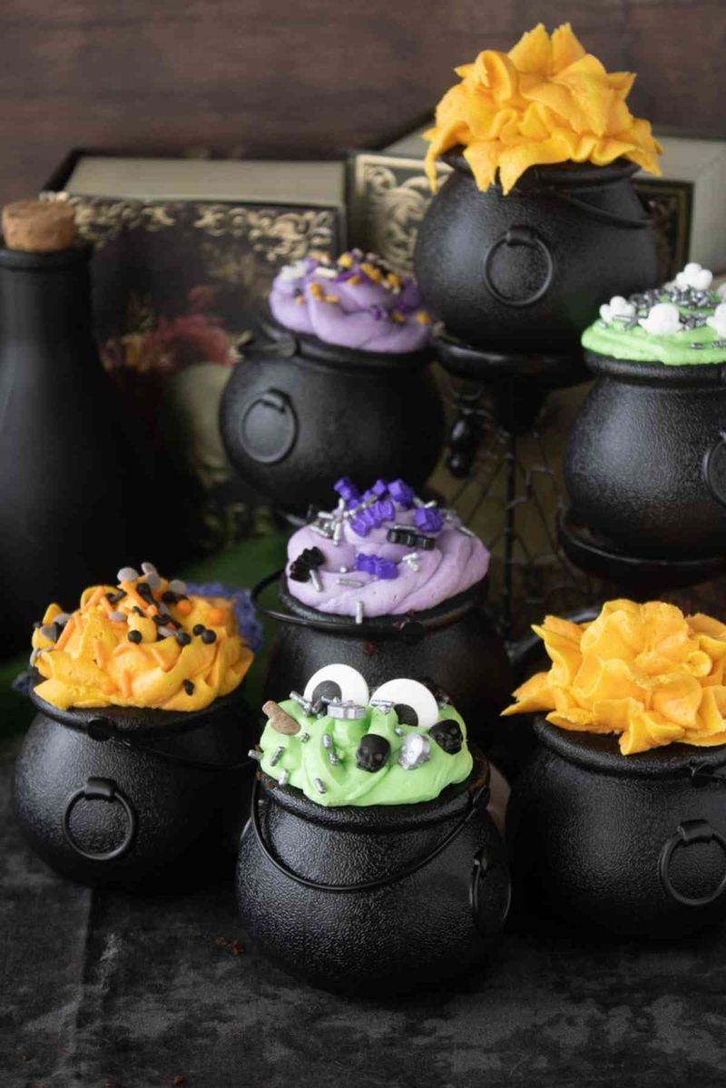 Cauldron Cakes