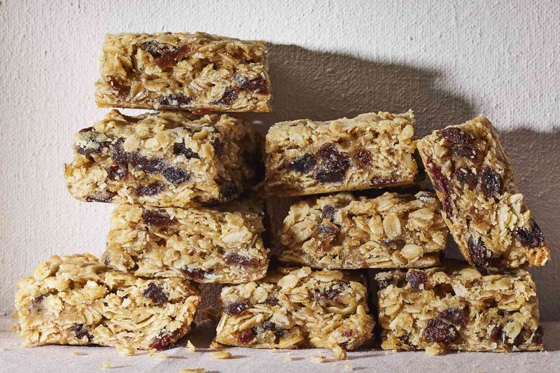 Chewy Oatmeal Raisin Cookie Bars