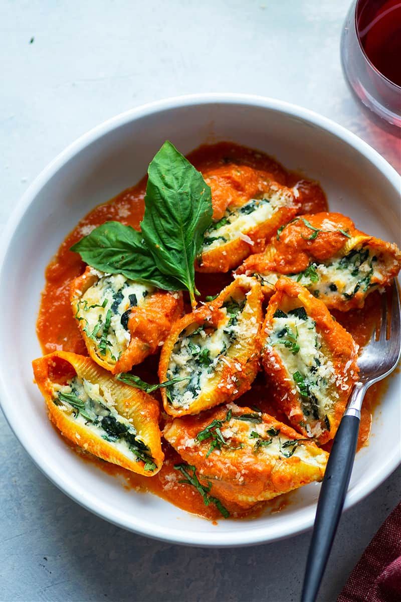 Spinach And Cheese Stuffed Shells