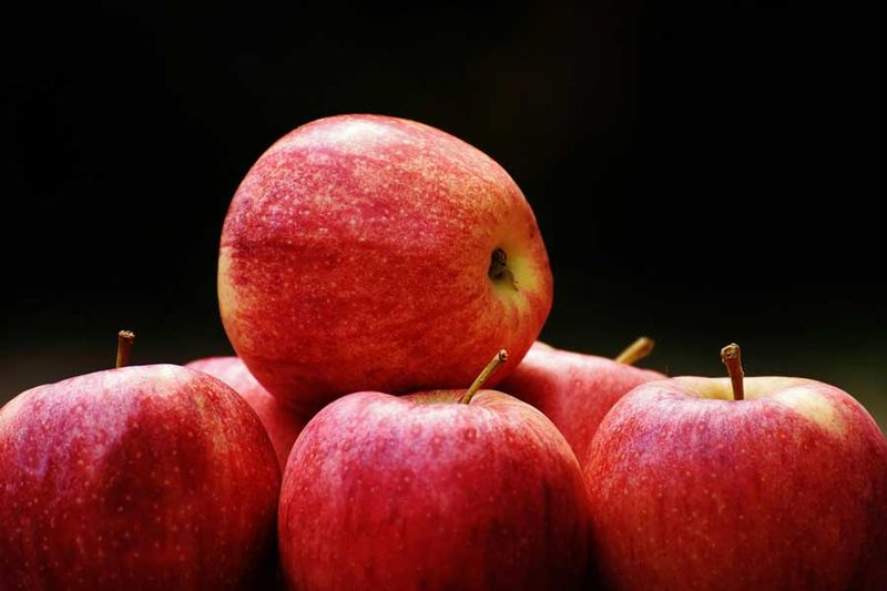 Apples