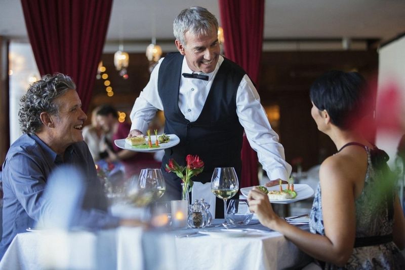 Your Server Avoids Eye Contact Or Seems Rushed (Even When It’s Empty)