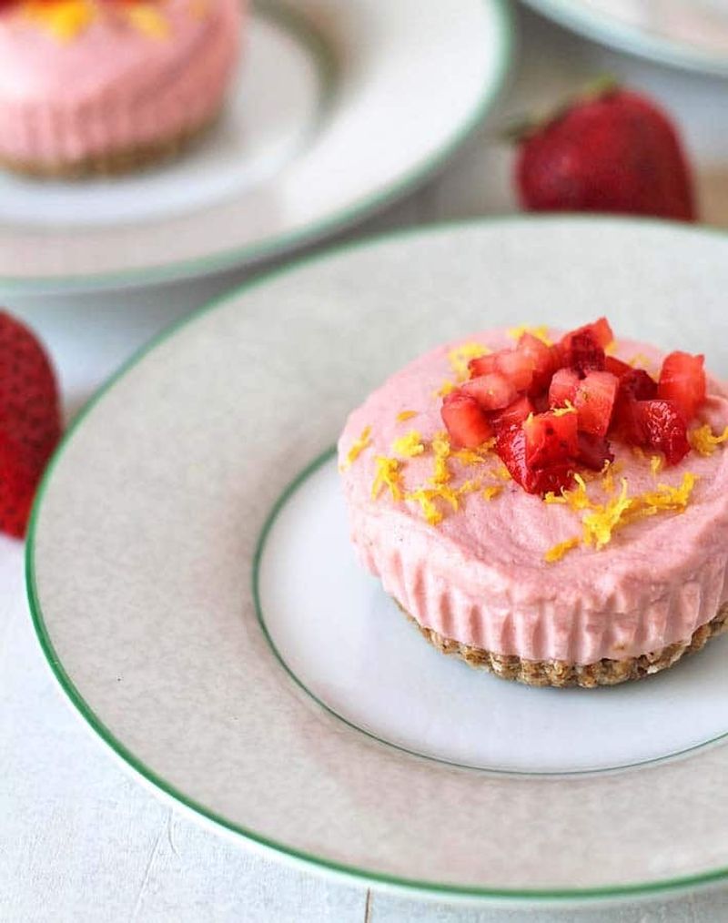 Cashew Cheesecake Bites