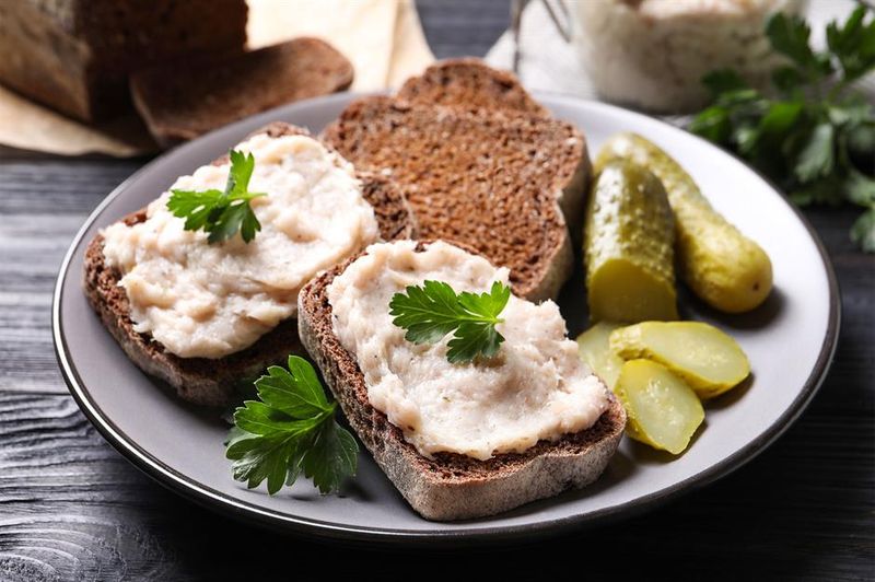 Lard And Onion Sandwich