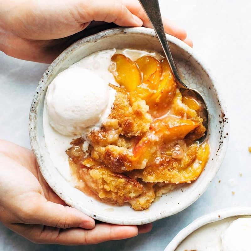 Easy Peach Cobbler