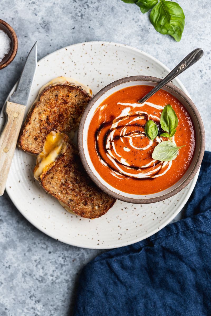 Creamy Tomato Soup With Grilled Cheese